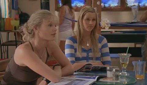 VampireDiariesWorld-dot-Org_H2OJustAddWaterS0210-1294.jpg