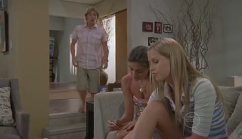 VampireDiariesWorld-dot-Org_H2OJustAddWaterS2E11-0078.jpg