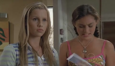 VampireDiariesWorld-dot-Org_H2OJustAddWaterS2E11-0321.jpg