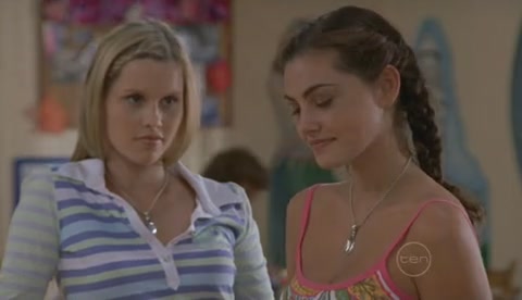 VampireDiariesWorld-dot-Org_H2OJustAddWaterS2E11-0892.jpg
