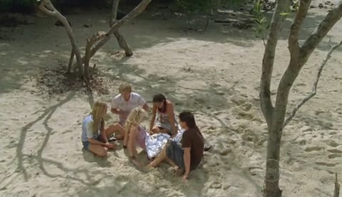 VampireDiariesWorld-dot-Org_H2OJustAddWaterS2E11-1062.jpg