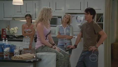 VampireDiariesWorld-dot-Org_H2OJustAddWaterS2E11-1073.jpg