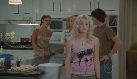 VampireDiariesWorld-dot-Org_H2OJustAddWaterS2E11-1078.jpg