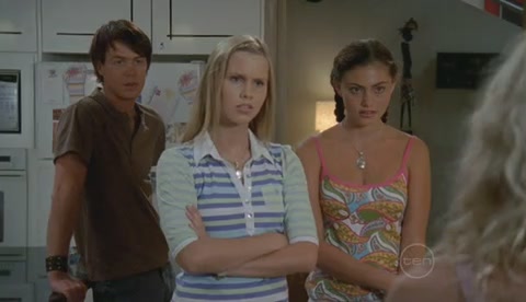 VampireDiariesWorld-dot-Org_H2OJustAddWaterS2E11-1103.jpg