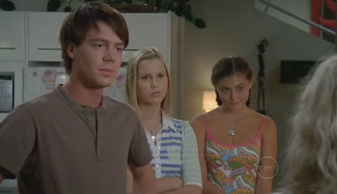 VampireDiariesWorld-dot-Org_H2OJustAddWaterS2E11-1125.jpg