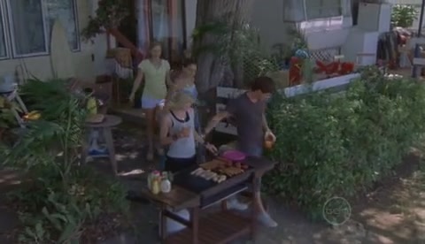 VampireDiariesWorld-dot-Org_H2OJustAddWaterS2E11-1175.jpg
