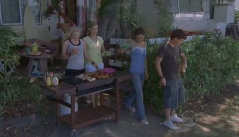 VampireDiariesWorld-dot-Org_H2OJustAddWaterS2E11-1177.jpg
