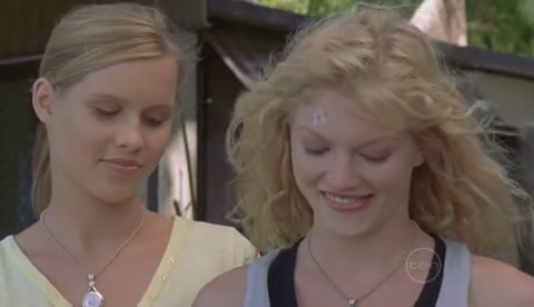 VampireDiariesWorld-dot-Org_H2OJustAddWaterS2E11-1247.jpg