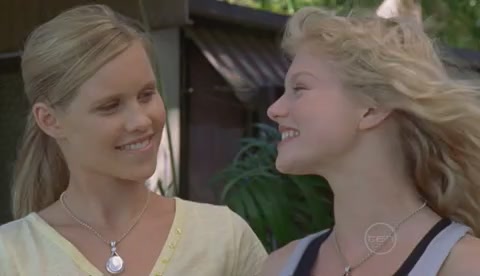 VampireDiariesWorld-dot-Org_H2OJustAddWaterS2E11-1251.jpg