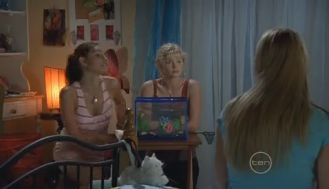 VampireDiariesWorld-dot-Org_H2OJustAddWaterS2E12-0115.jpg VampireDiariesWorld-dot-Org_H2OJustAddWaterS2E12-0115.jpg