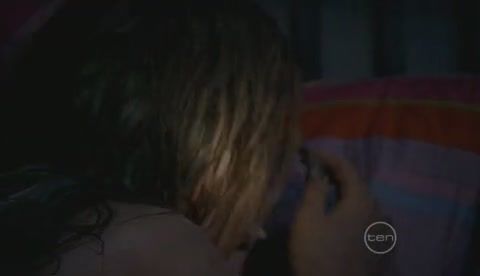 VampireDiariesWorld-dot-Org_H2OJustAddWaterS2E12-1254.jpg VampireDiariesWorld-dot-Org_H2OJustAddWaterS2E12-1254.jpg