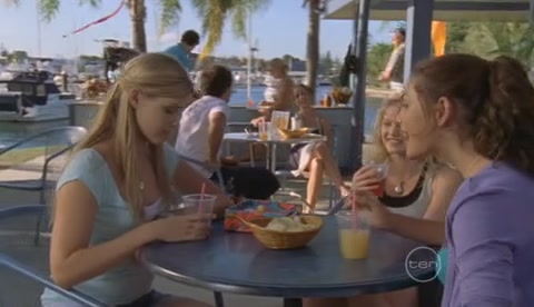 VampireDiariesWorld-dot-Org_H2OJustAddWaterS2E12-1338.jpg
