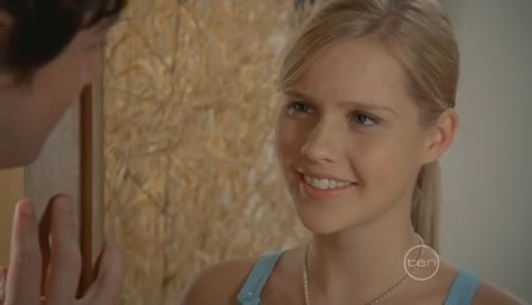 VampireDiariesWorld-dot-Org_H2OJustAddWaterS2E14-1342.jpg