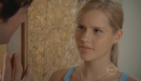 VampireDiariesWorld-dot-Org_H2OJustAddWaterS2E14-1343.jpg