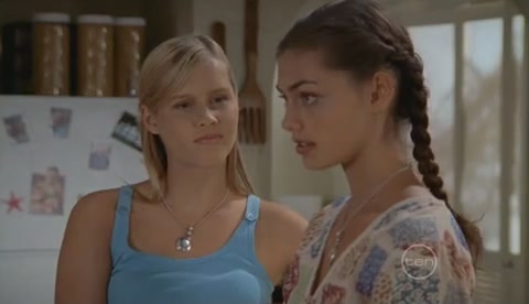 VampireDiariesWorld-dot-Org_H2OJustAddWaterS2E16-0313.jpg
