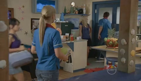 VampireDiariesWorld-dot-Org_H2OJustAddWaterS2E16-0471.jpg