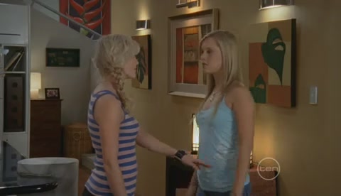 VampireDiariesWorld-dot-Org_H2OJustAddWaterS2E17-0308.jpg