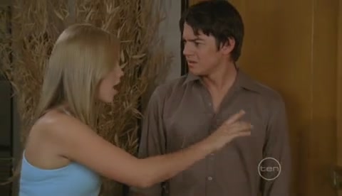 VampireDiariesWorld-dot-Org_H2OJustAddWaterS2E17-0512.jpg