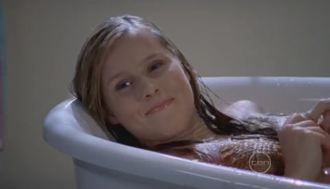 VampireDiariesWorld-dot-Org_H2OJustAddWaterS2E17-1076.jpg