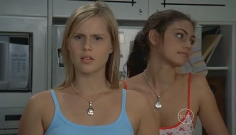 VampireDiariesWorld-dot-Org_H2OJustAddWaterS2E17-1185.jpg