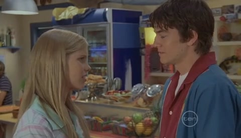 VampireDiariesWorld-dot-Org_H2OJustAddWaterS2E17-1282.jpg