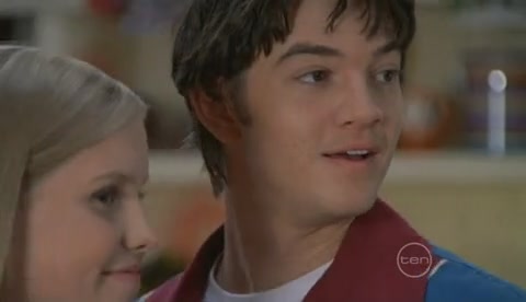 VampireDiariesWorld-dot-Org_H2OJustAddWaterS2E17-1316.jpg