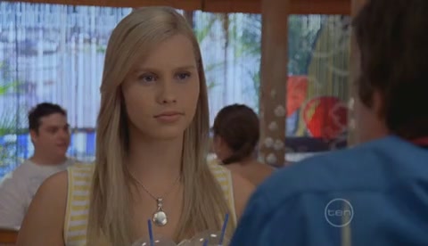 VampireDiariesWorld-dot-Org_H2OJustAddWaterS2E20-1017.jpg