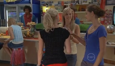 VampireDiariesWorld-dot-Org_H2OJustAddWaterS2E20-1022.jpg