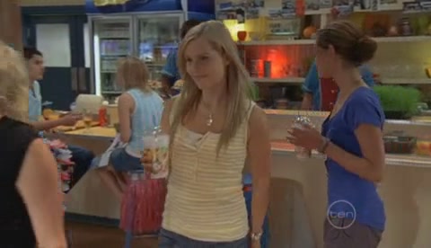VampireDiariesWorld-dot-Org_H2OJustAddWaterS2E20-1025.jpg