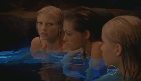 VampireDiariesWorld-dot-Org_H2OJustAddWaterS2E20-1128.jpg