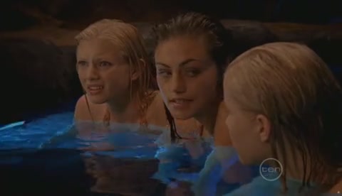 VampireDiariesWorld-dot-Org_H2OJustAddWaterS2E20-1130.jpg