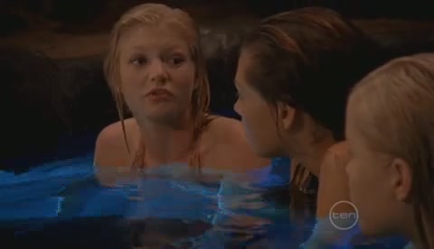 VampireDiariesWorld-dot-Org_H2OJustAddWaterS2E20-1139.jpg