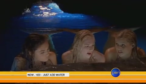 VampireDiariesWorld-dot-Org_H2OJustAddWaterS2E20-1230.jpg