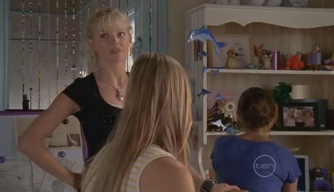 VampireDiariesWorld-dot-Org_H2OJustAddWaterS2E20-1317.jpg