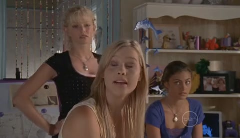 VampireDiariesWorld-dot-Org_H2OJustAddWaterS2E20-1323.jpg
