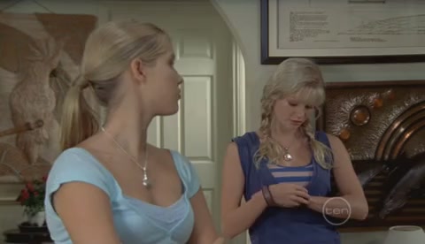 VampireDiariesWorld-dot-Org_H2OJustAddWaterS2E21-1905.jpg