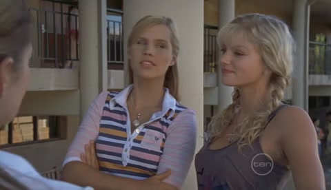 VampireDiariesWorld-dot-Org_H2OJustAddWaterS2E22-0175.jpg VampireDiariesWorld-dot-Org_H2OJustAddWaterS2E22-0175.jpg