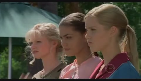 VampireDiariesWorld-dot-Org_H2OJustAddWaterS2E23-1107.jpg