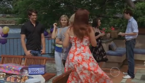 VampireDiariesWorld-dot-Org_H2OJustAddWaterS2E24-0786.jpg