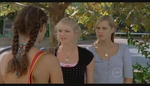 VampireDiariesWorld-dot-Org_H2OJustAddWaterS2E25-1580.jpg