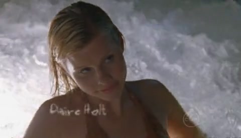 VampireDiariesWorld-dot-Org_H2OJustAddWaterS02OOpeningCredit0034.jpg
