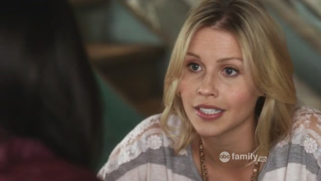 VampireDiariesWorld-dot-org_PrettyLittleLiarsS01E21-1033.jpg