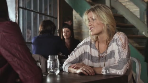 VampireDiariesWorld-dot-org_PrettyLittleLiarsS01E21-1039.jpg