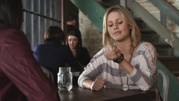 VampireDiariesWorld-dot-org_PrettyLittleLiarsS01E21-1048.jpg