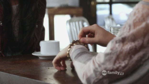 VampireDiariesWorld-dot-org_PrettyLittleLiarsS01E21-1052.jpg