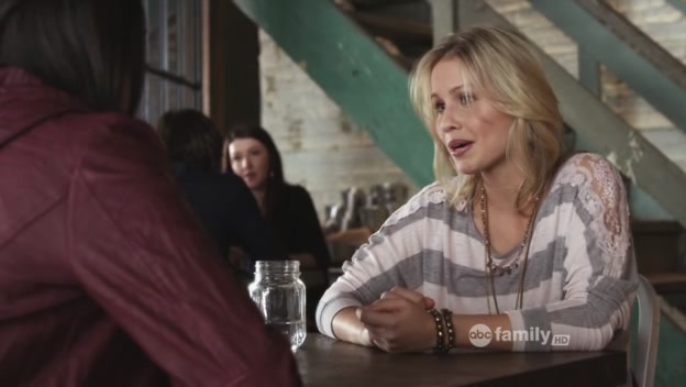 VampireDiariesWorld-dot-org_PrettyLittleLiarsS01E21-1058.jpg