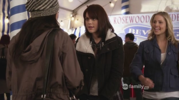 VampireDiariesWorld-dot-org_PrettyLittleLiarsS01E21-1348.jpg