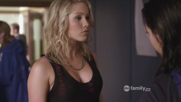 VampireDiariesWorld-dot-org_PrettyLitlleLiarsS02E02-0651.jpg