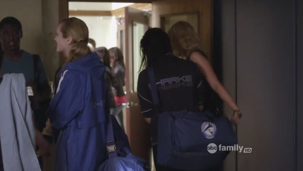 VampireDiariesWorld-dot-org_PrettyLitlleLiarsS02E02-0731.jpg