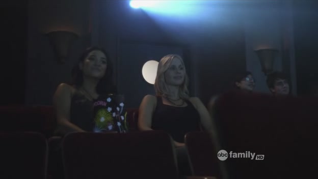 VampireDiariesWorld-dot-org_PrettyLitlleLiarsS02E02-1725.jpg